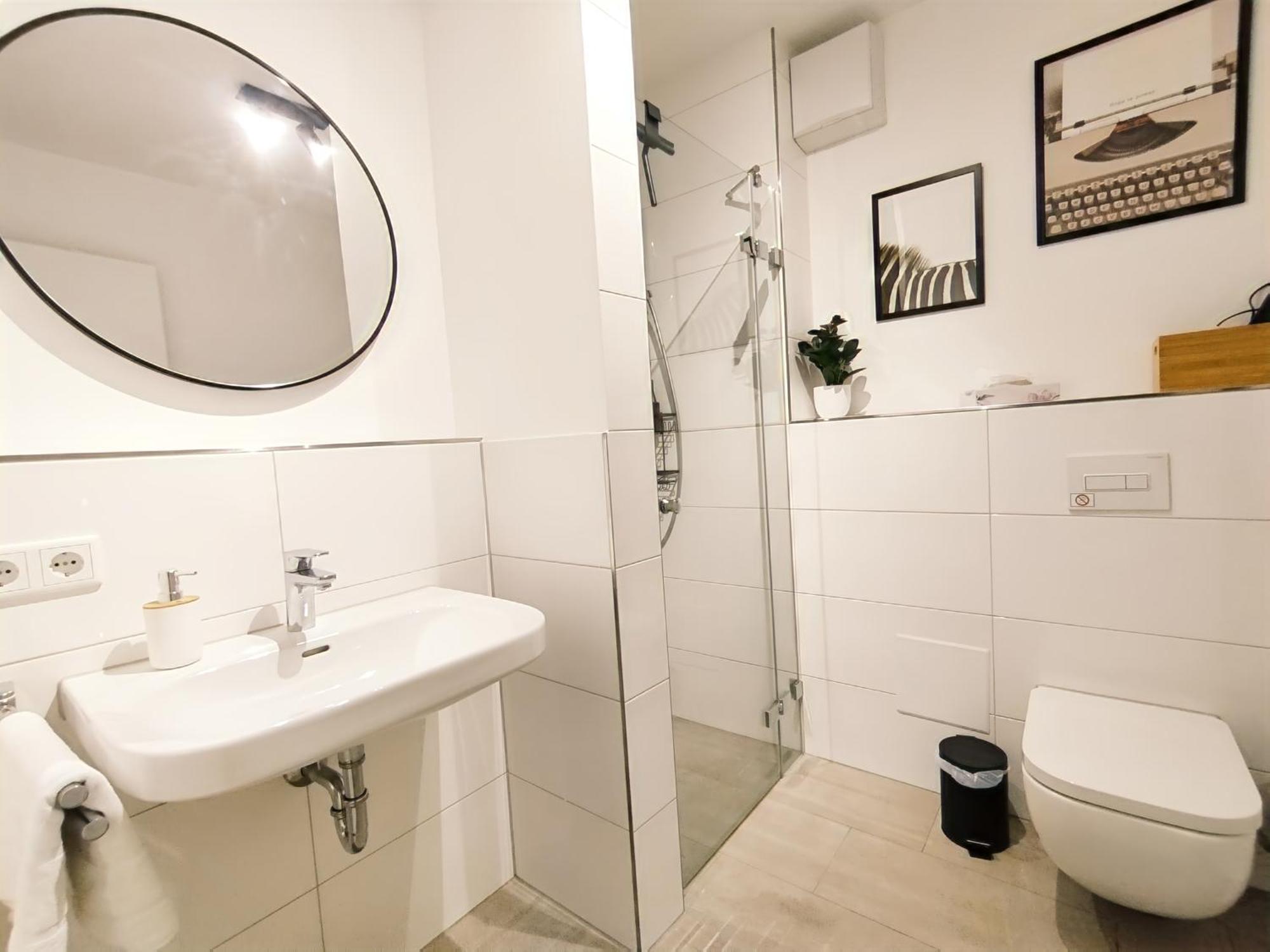 Bright Apartment Fuer Bis Zu 5 Erlangen Exteriör bild