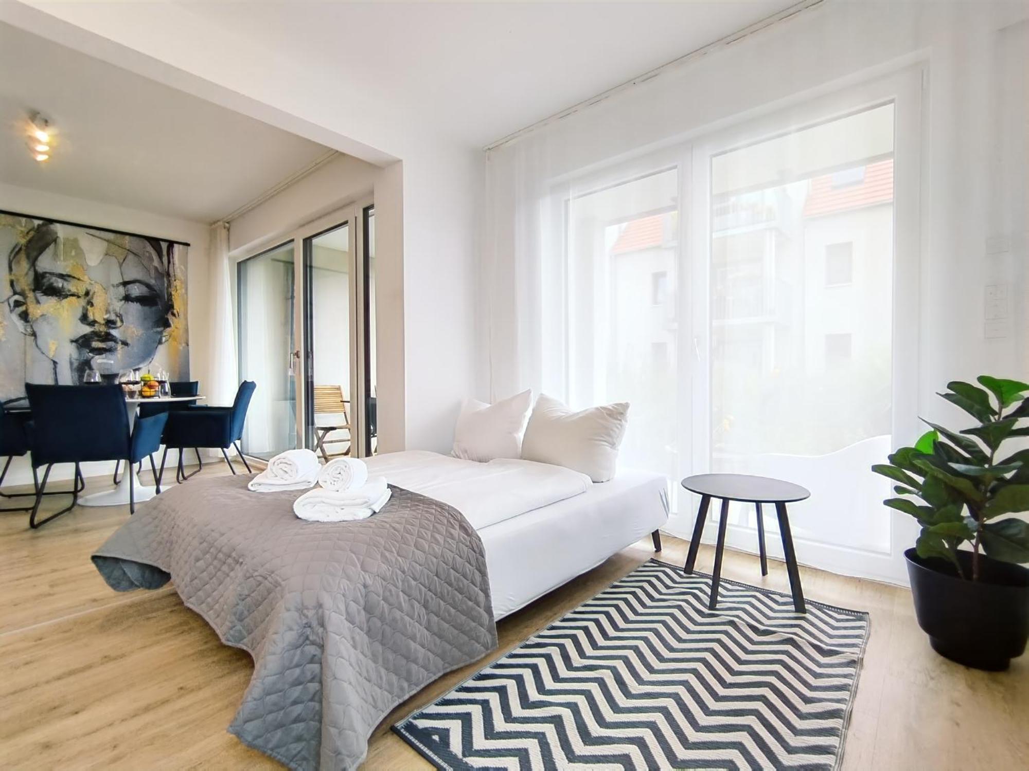 Bright Apartment Fuer Bis Zu 5 Erlangen Exteriör bild