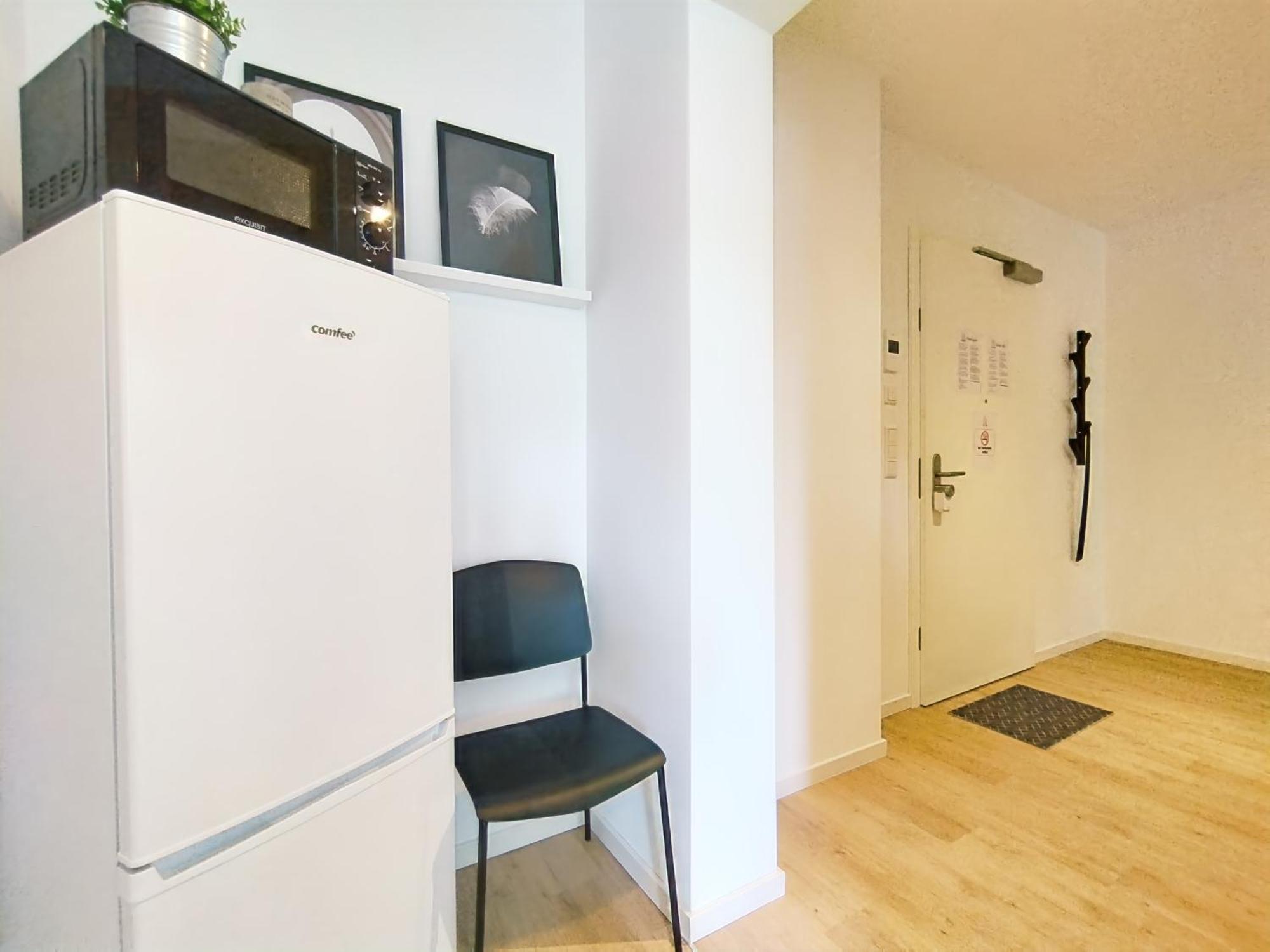 Bright Apartment Fuer Bis Zu 5 Erlangen Exteriör bild