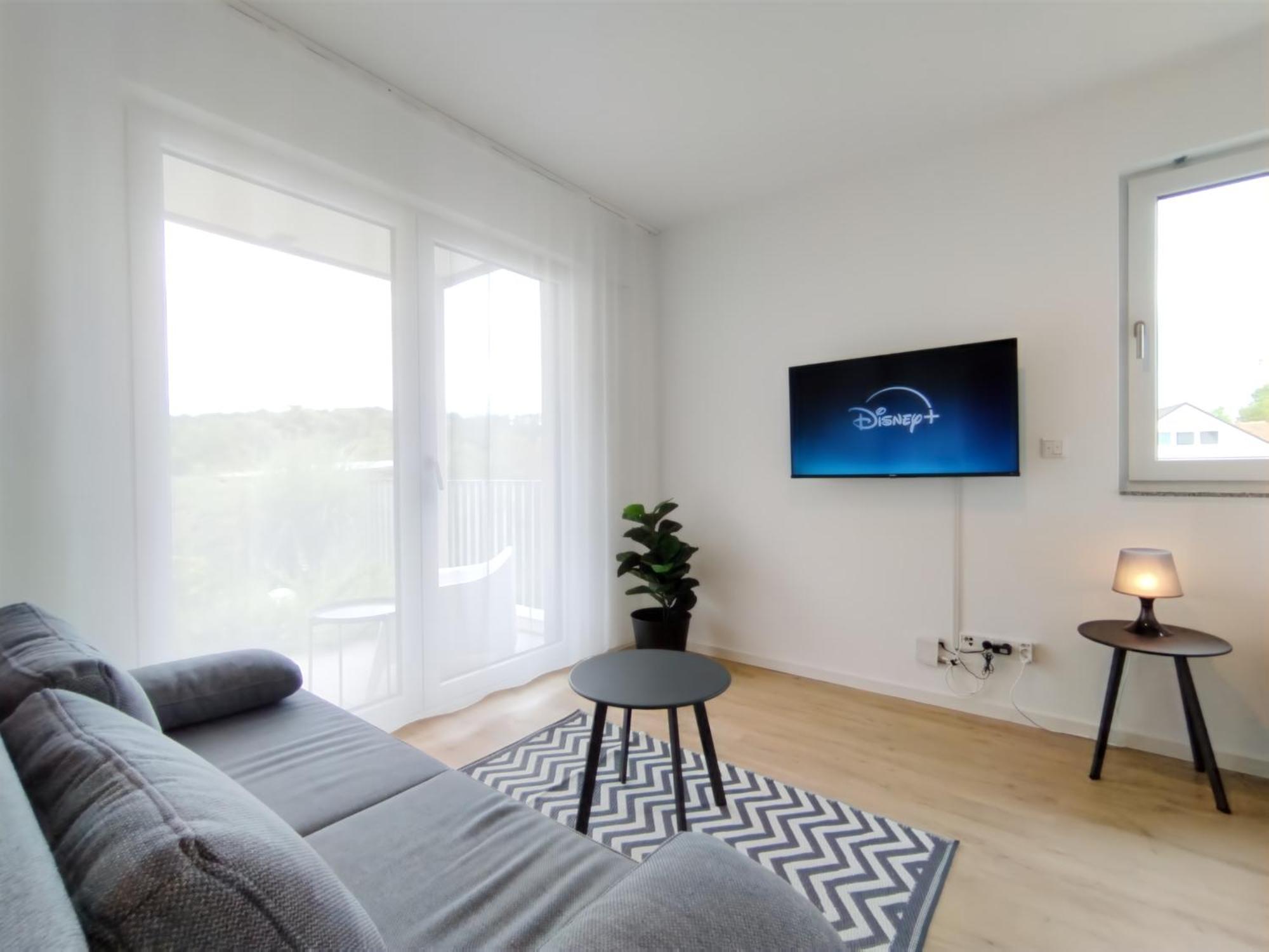 Bright Apartment Fuer Bis Zu 5 Erlangen Exteriör bild
