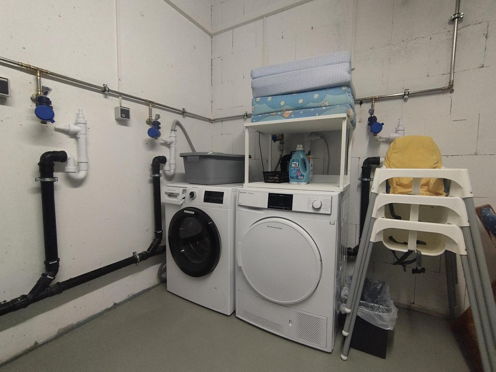 Bright Apartment Fuer Bis Zu 5 Erlangen Exteriör bild